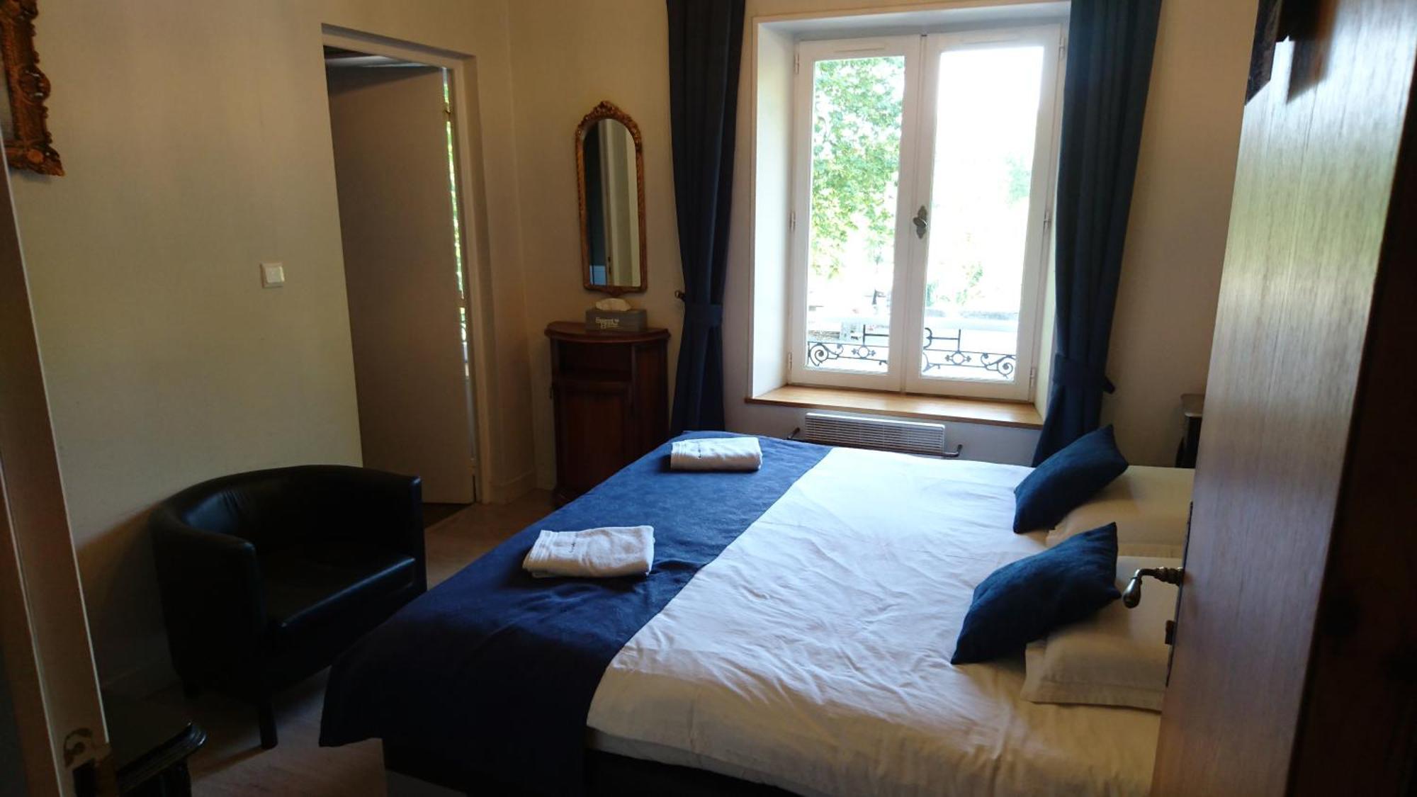 Chateau De L Aviette - Rancennes จิเวต์ ภายนอก รูปภาพ